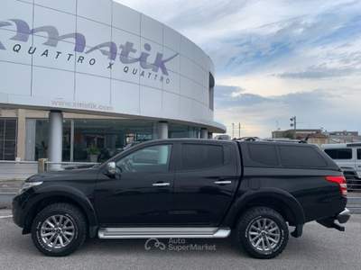 Mitsubishi L200 2.4 DI-D/181CV Double Cab Intense Autom. HARD TOP Nero usata San Vendemiano