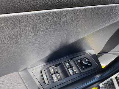 Volkswagen T-Roc 1.5 TSI ACT Style BlueMotion Technology Nero usata Castiglione Olona