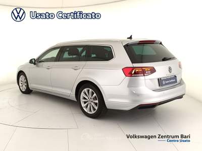 Volkswagen Passat variant 2.0 tdi business 150cv dsg Argento usata Bari
