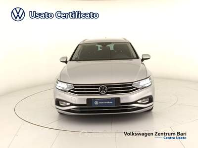 Volkswagen Passat variant 2.0 tdi business 150cv dsg Argento usata Bari