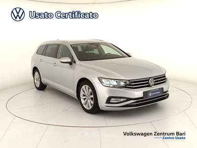 Volkswagen Passat variant 2.0 tdi business 150cv dsg Argento usata Bari