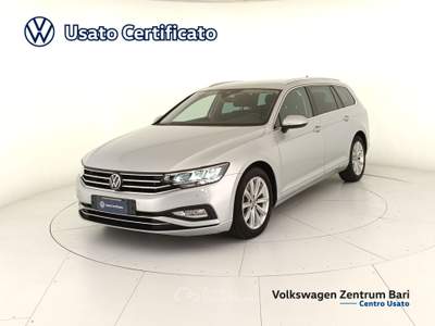 Volkswagen Passat variant 2.0 tdi business 150cv dsg Argento usata Bari