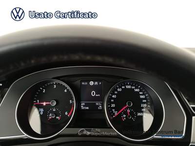 Volkswagen Passat variant 2.0 tdi business 150cv dsg Argento usata Bari