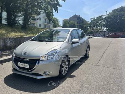 Peugeot 208 PEUGEOT 208 1° serie 1.4 HDi 68 CV 5 porte Access Grigio usata Torino