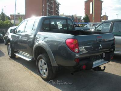 Mitsubishi L200 intense Grigio usata Frosinone