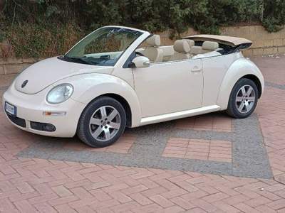 Volkswagen New Beetle cabrio  Beige usata San Cataldo