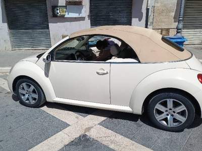 Volkswagen New Beetle cabrio  Beige usata San Cataldo