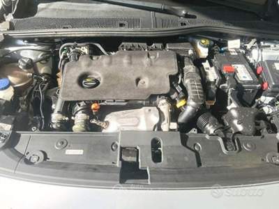 Opel Corsa D 100 CV GS usata ALTIDONA