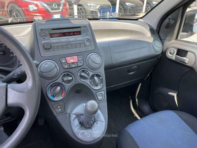 Fiat Panda 1.2 Active 69CV / IDEALE PER NEOPATENTATI Blu/Azzurro usata TORINO