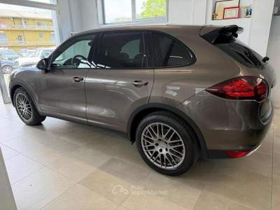 Porsche Cayenne 3.0 Diesel Marrone usata Spoltore