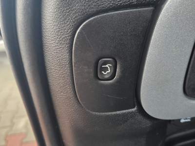 Jeep Cherokee 2.2D 200cv strafull 4WD automatic Nero usata Gemona del Friuli