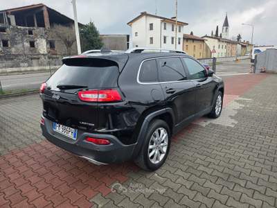 Jeep Cherokee 2.2D 200cv strafull 4WD automatic Nero usata Gemona del Friuli