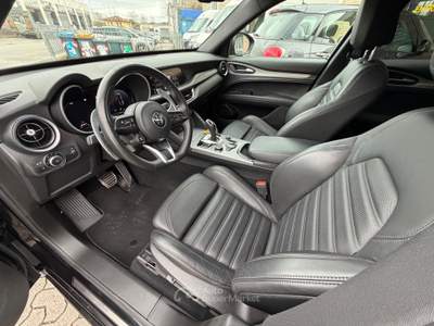 Alfa Romeo Stelvio AT8 Q4 Veloce Nero usata Mercato Saraceno
