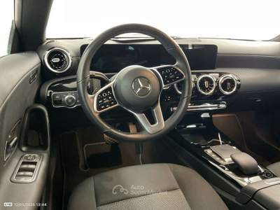 Mercedes-Benz CLA MERCEDES-BENZ CLA SHOOTING BRAKE 180D 115CV AUTOMA Grigio usata Salerno