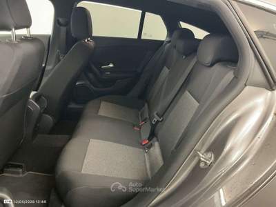 Mercedes-Benz CLA MERCEDES-BENZ CLA SHOOTING BRAKE 180D 115CV AUTOMA Grigio usata Salerno