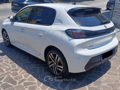 Peugeot 208 Stop&Start 5 porte Allure Bianco usata Torre Annunziata