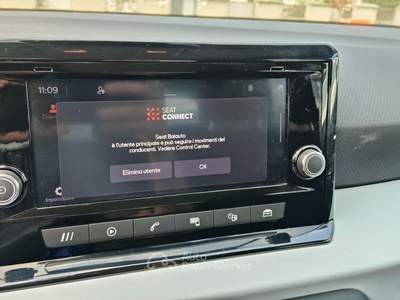 Seat Arona DSG Style Bianco usata Torre Annunziata