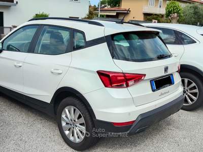 Seat Arona DSG Style Bianco usata Torre Annunziata