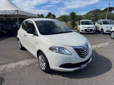 Lancia Ypsilon Ypsilon III  1.2 BENZINA 69CV S&S SILVER 2012 Bianco usata Latina