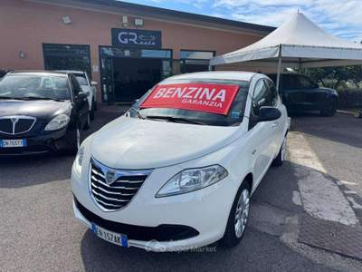 Lancia Ypsilon Ypsilon III  1.2 BENZINA 69CV S&S SILVER 2012 Bianco usata Latina