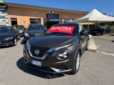 Nissan Juke Juke II  1.0 dig-t N-Connecta 114cv 2022 Marrone usata Latina
