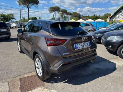 Nissan Juke Juke II  1.0 dig-t N-Connecta 114cv 2022 Marrone usata Latina