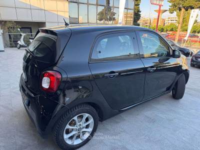 Smart ForFour Forfour II 2015 1.0 Passion 71cv my18 Nero usata Pomezia