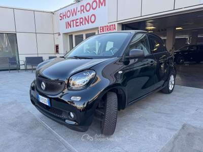 Smart ForFour Forfour II 2015 1.0 Passion 71cv my18 Nero usata Pomezia