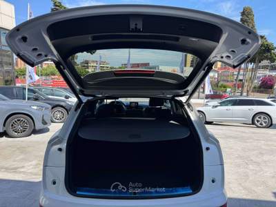 Audi Q5 Q5 II 2017 40 2.0 tdi Design Sport quattro 190cv s-tronic Bianco usata Pomezia