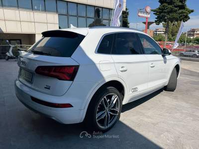 Audi Q5 Q5 II 2017 40 2.0 tdi Design Sport quattro 190cv s-tronic Bianco usata Pomezia