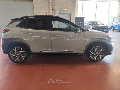 Hyundai Kona I 2021 1.6 gdi hev Xclass 2wd 141cv dct Bianco usata Monza