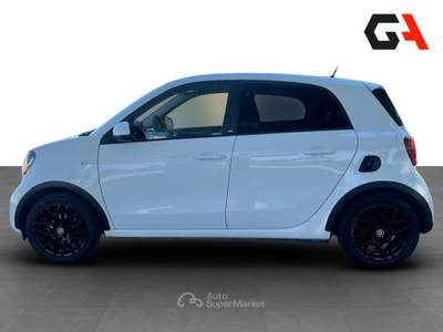 Smart ForFour 70 1.0 52kW prime Nero usata Ercolano