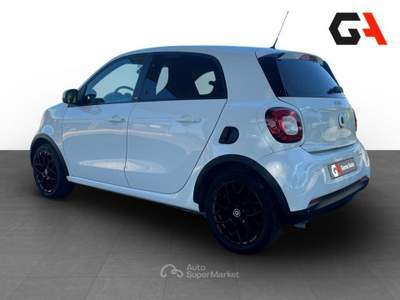 Smart ForFour 70 1.0 52kW prime Nero usata Ercolano
