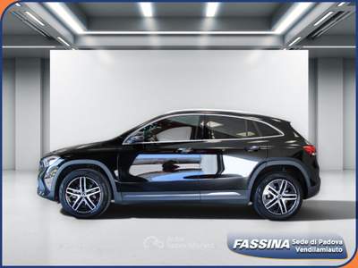 Mercedes-Benz GLA GLA 180 d Sport Plus auto Nero usata Milano