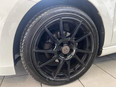 Volkswagen Polo 1.4 TDI 90cv R-LINE BlueMotion DSG SPORT Technology - OK NEOPATENTATI - NON RICONDIZIONATA Bianco usata Meda