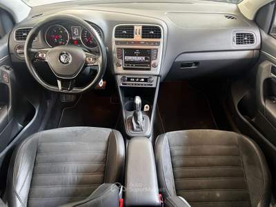Volkswagen Polo 1.4 TDI 90cv R-LINE BlueMotion DSG SPORT Technology - OK NEOPATENTATI - NON RICONDIZIONATA Bianco usata Meda