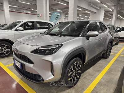 Toyota Yaris Cross 1.5H (116 CV) E-CVT Trend Grigio usata Palermo
