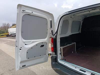 Fiat Doblò Doblò 1.5 BlueHdi 100CV PC-TN Van 2 POSTI Bianco usata Villaga