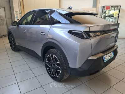 Peugeot 3008 Hybrid 145 Allure e-DCS 6 Grigio usata Parma