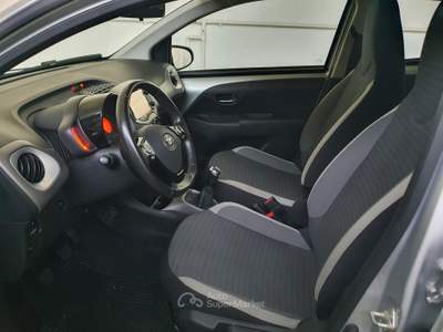 Toyota Aygo 1.0 VVT-i 72 CV 5 porte x-play TUA DA 102,00 MESE Grigio usata San Giuseppe Vesuviano