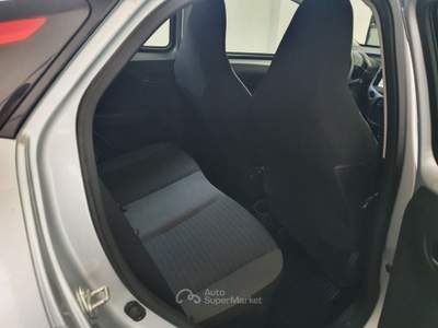 Toyota Aygo 1.0 VVT-i 72 CV 5 porte x-play TUA DA 102,00 MESE Grigio usata San Giuseppe Vesuviano