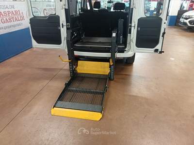 Fiat Doblò Doblo 1.6 MJT 120CV XL Trasporto Disabili Bianco usata Villaga