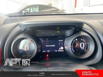 Toyota Yaris Yaris 1.5h Trend Rosso usata Napoli