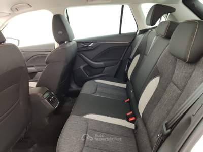 Skoda Kamiq 1.0 TSI Black Dots 95cv Bianco usata Massa