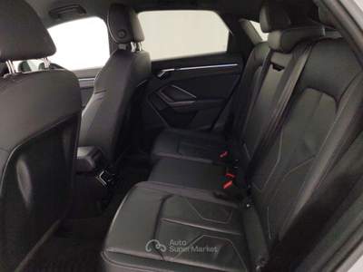 Audi Q3 35 TFSI S tronic Identity Black Bianco usata Massa
