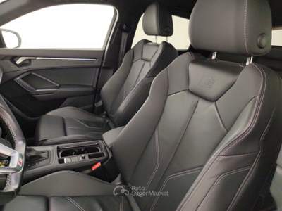 Audi Q3 35 TFSI S tronic Identity Black Bianco usata Massa