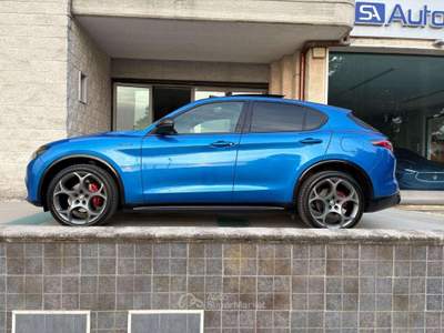 Alfa Romeo Stelvio 2.0 Turbo 280 CV AT8 Q4 Veloce TETTO Blu/Azzurro usata Carovigno