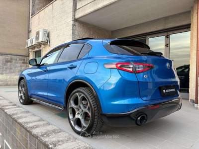 Alfa Romeo Stelvio 2.0 Turbo 280 CV AT8 Q4 Veloce TETTO Blu/Azzurro usata Carovigno