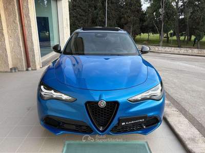 Alfa Romeo Stelvio 2.0 Turbo 280 CV AT8 Q4 Veloce TETTO Blu/Azzurro usata Carovigno