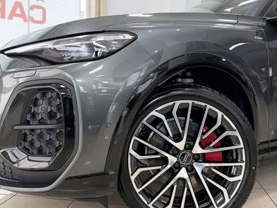 Audi Q5 Sportback 204 cv Tetto/cerchi21/Tappezzeria Sport (Super offerta) Grigio usata San Felice a Cancello